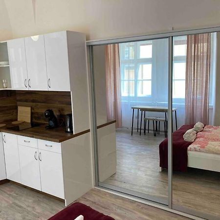 Studio In Gothic House, 50M To The Old Town Square براغ المظهر الخارجي الصورة