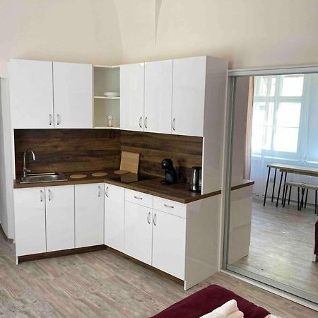 Studio In Gothic House, 50M To The Old Town Square براغ المظهر الخارجي الصورة